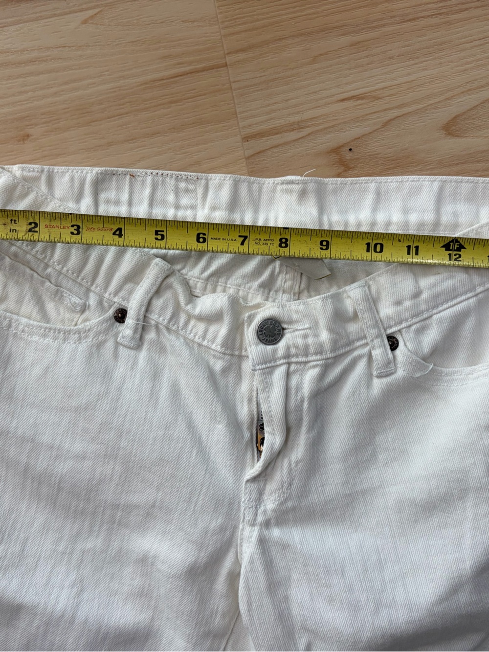 Lucky Brand White Denim/Jean Shorts with Branded Patch - Picture 5 of 8